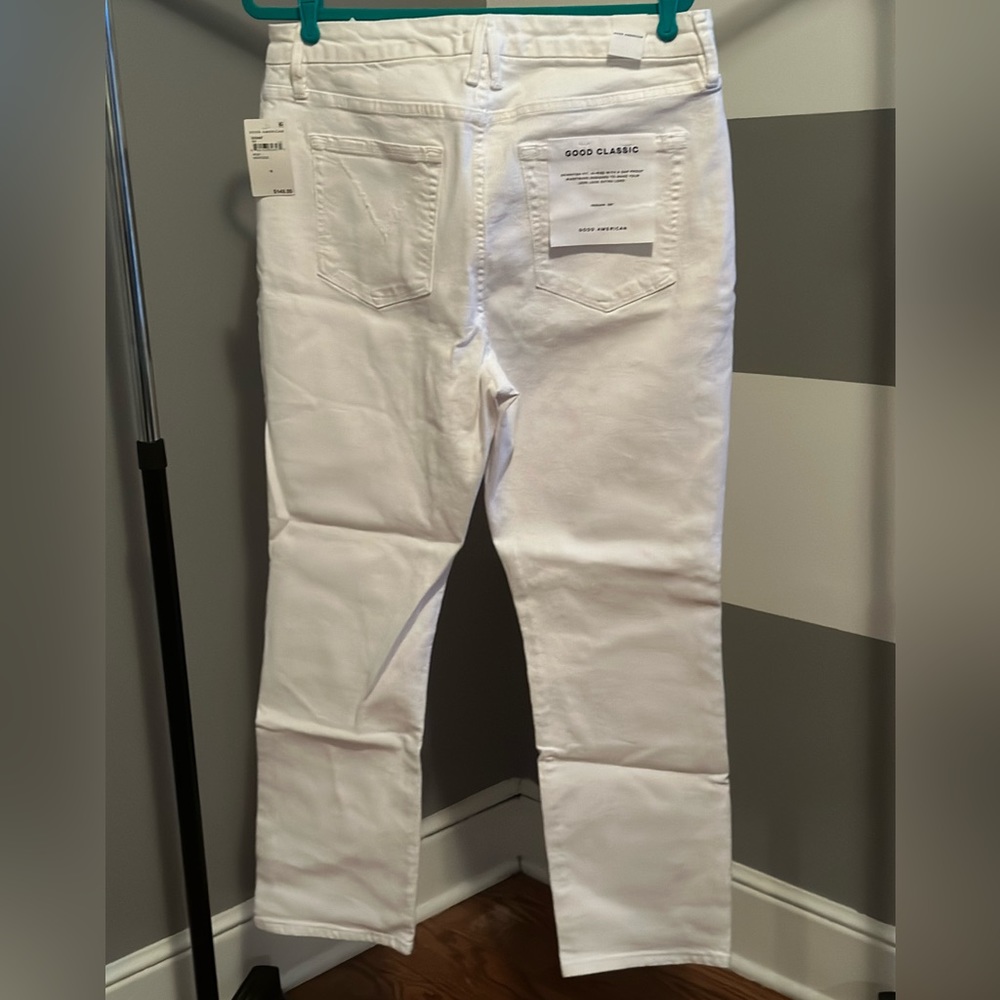 Good American Good Classic White Cropped Jeans - Picture 6 of 10